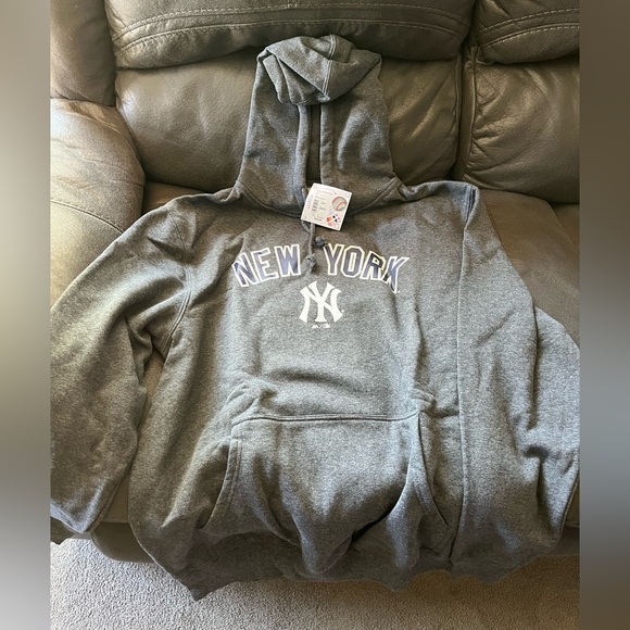 MLB Other - Mens NY Yankees Hoodie